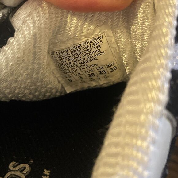 Sketchers Shape-ups Womens Sneakers Size 6 Black / White 11809 Workout Toning - Picture 9 of 10